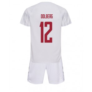 Danmark Kasper Dolberg #12 Replika Babytøj Udebanesæt Børn VM 2022 Kortærmet (+ Korte bukser)